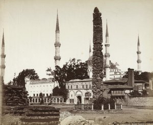 Moschee von Amedieh und Obelisk in Konstantinopel von Félix Bonfils