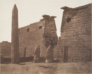 Luxor (Theben), Frühere Konstruktion - Pylon Kolosse und Obelisk von Félix Teynard