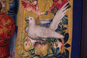 Flämischer Wandteppich. Serie Die Apokalypse: Der heilige Michael besiegt den Drachen. Atelier Willem Dermoyen, Brüssel. Ca. 1553-1555. (Detail) von Flemish School