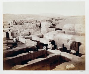 Ein ausgegrabener Tempel am Fuß der Sphinx, Gizeh, Ägypten von Francis Bedford