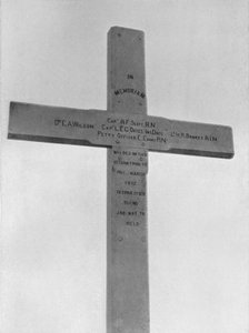 Gedenkkreuz errichtet auf dem Observation Hill für die Südliche Partei, 1913 von Frank Debenham