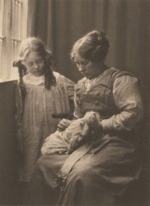 Mrs. Frederick H. Evans, Barbara Evans und Phyllis die Puppe
