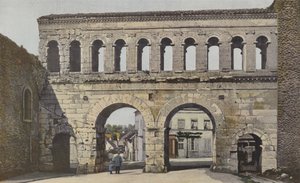Autun, Porte Saint-André, Gesamtansicht von French Photographer