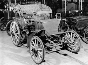 Benz-Auto, 1898 von French Photographer