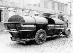 Geschlossener Autotransporter für den Transport von Haushaltsabfällen, 1912