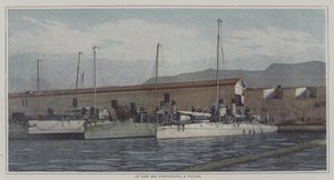 Zerstörer im Hafen von Toulon, Frankreich
