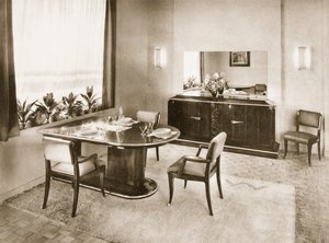 Esszimmer aus Ensembles Mobiliers, veröffentlicht 1937 von French Photographer