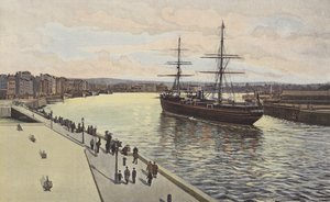 Le Havre, Ein Dampfer fährt in den Vorhafen ein