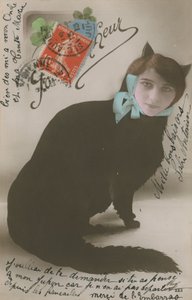 Postkarte einer Katze mit einem Frauenkopf