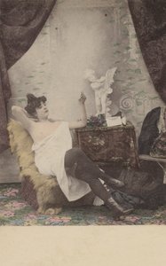 Hübsches Mädchen raucht von French Photographer
