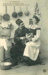 Dienstmädchen sitzt auf dem Schoß eines Mannes in der Küche von French Photographer