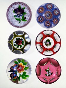 Eine Gruppe von St. Louis konzentrischen Millefiori-Gewichten