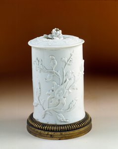 Kunst Frankreich: Tabaktopf mit Goldbronze montiert