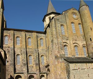 Kirche St. Foy, begonnen ca. 1050 von Abt Odolric