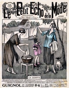 Titelblatt der Zeitung „Le petit echo de la mode“ - zwei Frauen mit einem Mädchen und einem Hund hängen Wäsche zum Trocknen auf, Nr. 32 vom 8. August
