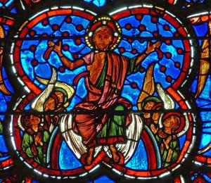 Detail eines Fensters, das das Jüngste Gericht darstellt: Christus