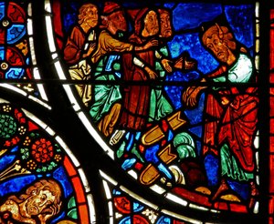Detail eines Fensters, das das Gleichnis vom barmherzigen Samariter darstellt: Moses wirft die Tafeln nieder (Detail)