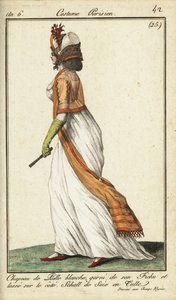 Modische Frau auf den Champs-Elysees