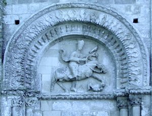Ritter beim Falkenflug von der Fassade von French School