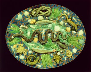 Ovaler Teller mit Fischen und Reptilien, Reproduktion von Bernard Palissy Ware