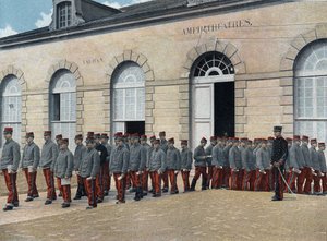 Spezielle Militärschule von Saint-Cyr (Saint Cyr), Innendienst: Ausgang aus dem Amphitheater