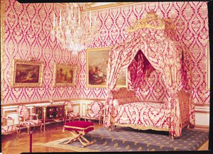 Das Schlafzimmer des Dauphins mit dem Bett von Madame de Seran, Louis XV Stil, 1729-74