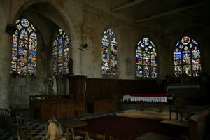 Fenster w0 mit Darstellung einer Innenansicht der Nordseite der Kirche von French School