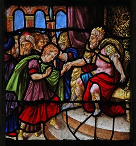 Fenster w25, das eine Szene aus der Geschichte von Joseph darstellt: vor dem Pharao (modern)