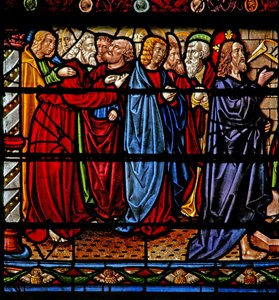 Fenster w6, Darstellung von Christus mit den Aposteln bei der Auferweckung des Lazarus