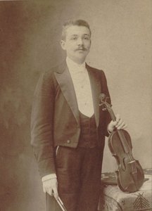 Porträt des Geigers und Komponisten Henri Marteau 1874-1934