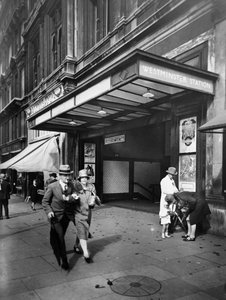 Eingang zur Westminster U-Bahn-Station, City of Westminster, London