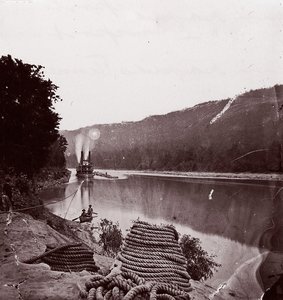 U.S. Transport in Rapids, Tennessee RiverThe Suck - Tennessee River unterhalb von Chattanooga von George N. Barnard