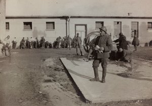 Album "Bilder des Krieges II": italienische Soldaten in Gradisca Sagrado, Gorizia, Italien (s/w Foto)