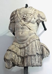 Marmorbüste von Andrea Doria (1466-1560), Condottiere und Admiral von Genua von Giovanni Angelo Montorsoli