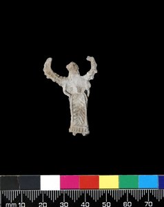 Reliefornament einer geflügelten Göttin von Greek