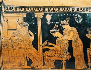 Rotfigurige Keramik, Epinetron des Eretria-Malers, Frau bei ihrer Toilette (Detail) von Greek School
