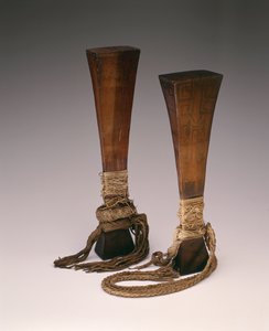 Zwei Kriegsknüppel, wahrscheinlich 19. Jahrhundert von Guinean New