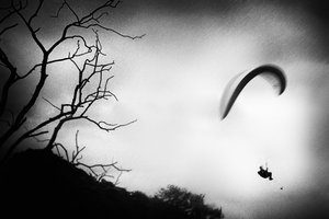 Dramatischer Paraglider-Flug von Gustav Davidsson