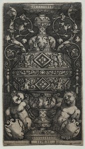 Vase Ornée d
