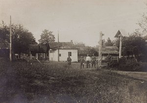 Erster Weltkrieg: die Ukraine in den Jahren 1914-1916 während der Invasion der deutschen Armee. Landstraße (s/w Foto)