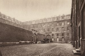 Paris: Innenhof von St-Lazare, das Frauengefängnis von Henri Manuel