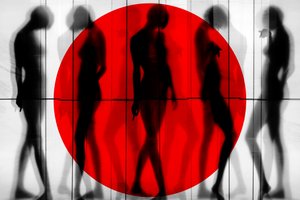 Rote Sonnenfiguren von Igor Shrayer