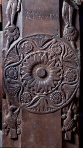 Buddhismus: Medaillon mit floralen Mustern - Detail des Stupa von Bharhut. Flachrelief aus schwarzem Stein, 2. Jahrhundert v. Chr. - Kolkata, Indian Museum