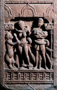 Indische Kunst: Sundarananda (Nanda) hilft Sundari bei ihrer Toilette. Periode Kouchane (Kushan oder Kushan)