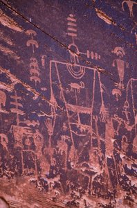 Anasazi Felskunst - Utah ist reich an Anasazi Klippenwohnungen und Felskunst von Ira Block