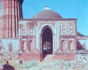 Alai Darwaza, erbaut von Ala-ud-din Khalji, 1311