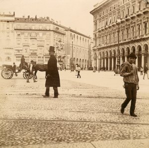 Ansicht der Piazza del Duomo, Mailand, 1873 von Italian Photographer
