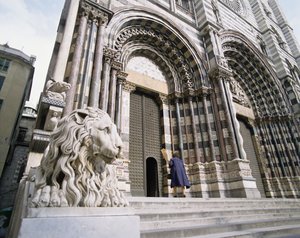 Fassade der Kathedrale von San Lorenzo