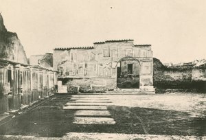 Die Stabianischen Bäder - Der Hof der Stuckarbeiten (Gravur) von Italian School