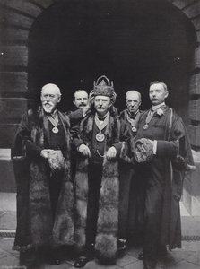 Wahltag in der Girdlers Hall, Krönung des Meisters von J. Benjamin Stone